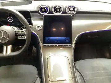 GLC 300 d 4M  AMG NIGHT 19'' DIGITAL AHK 360