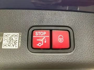 GLC 300 d 4M  AMG NIGHT 19'' DIGITAL AHK 360