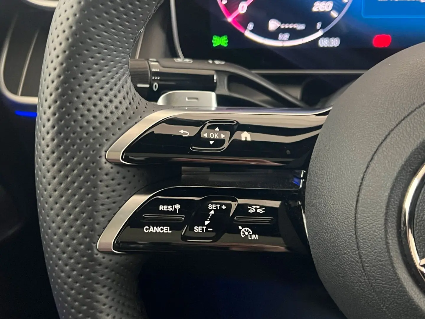 GLC 400 e 4M AMG Line Pano-Dach Distronic Kamera