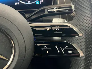 GLC 400 e 4M AMG Line Pano-Dach Distronic Kamera