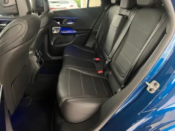 GLC 400 e 4M AMG Line Pano-Dach Distronic Kamera