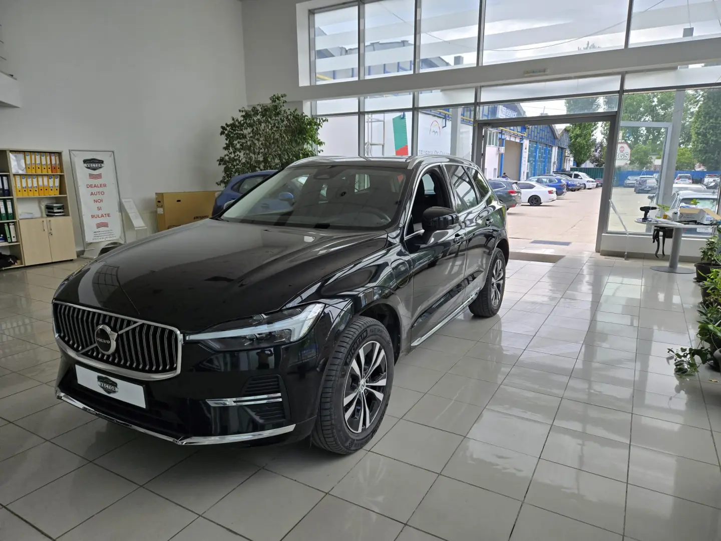 VOLVO XC60 RECHARGE T6 CORE AT8 EAWD