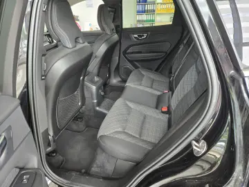 VOLVO XC60 RECHARGE T6 CORE AT8 EAWD