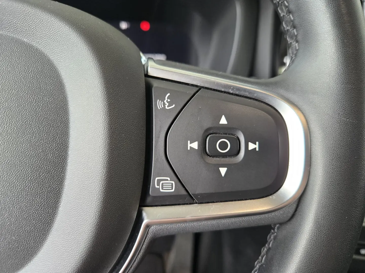 VOLVO XC60 RECHARGE T6 CORE AT8 EAWD