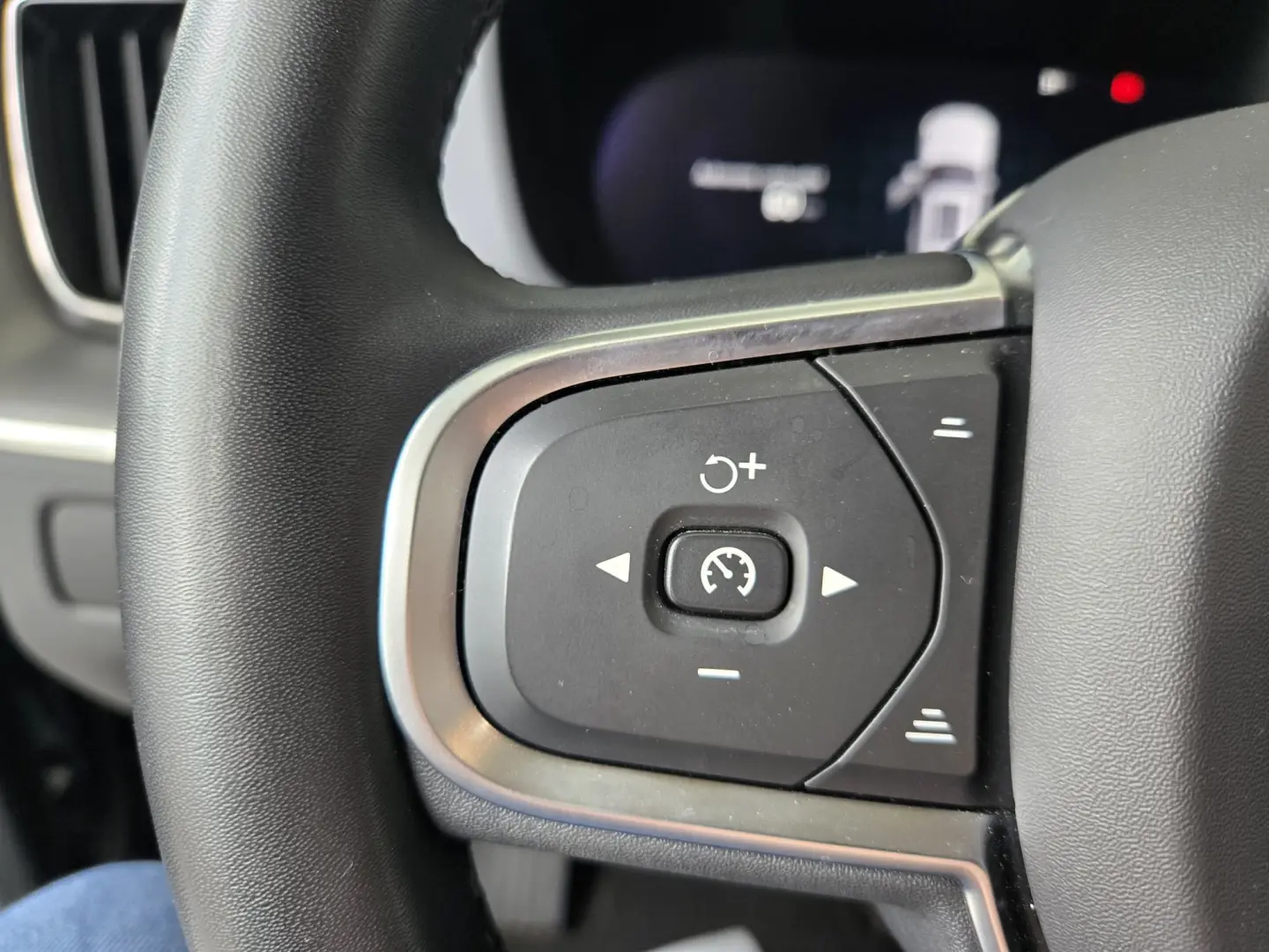 VOLVO XC60 RECHARGE T6 CORE AT8 EAWD