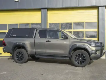 Hilux 2.8 D-4D Xtra Cab Invincible