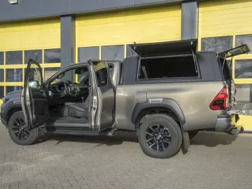 Hilux 2.8 D-4D Xtra Cab Invincible