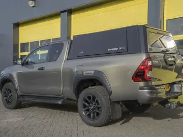 Hilux 2.8 D-4D Xtra Cab Invincible
