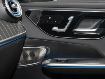 AMG GLC 63S E Performance Coupé DIG.LIGHT Pano