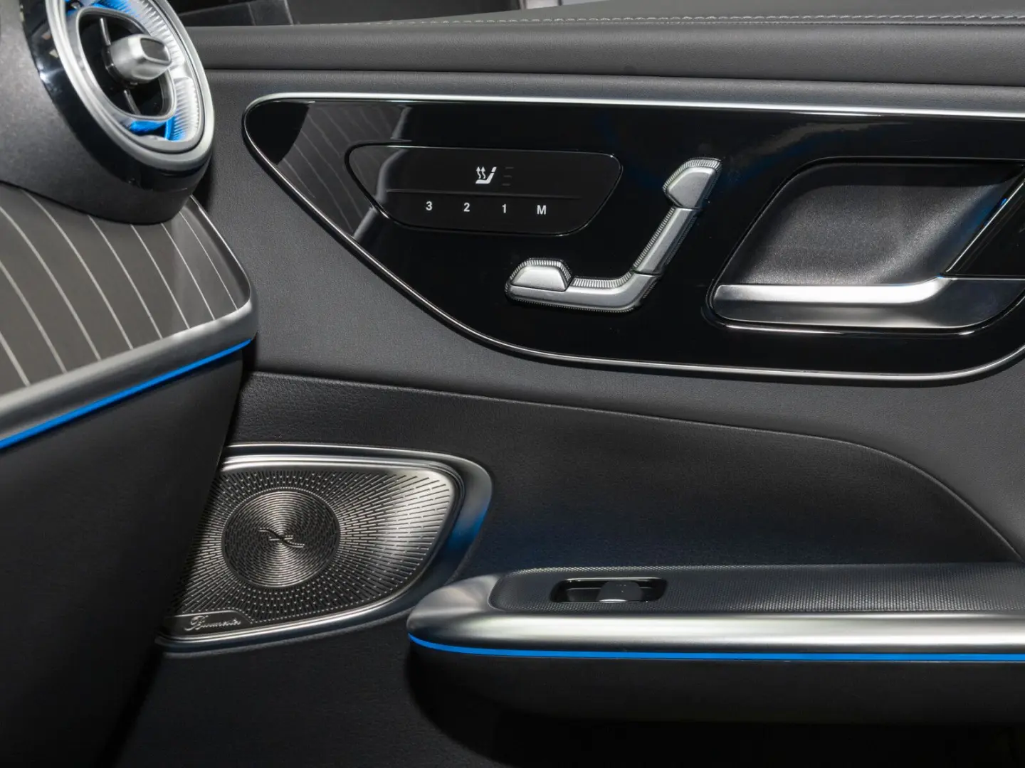 AMG GLC 63S E Performance Coupé DIG.LIGHT Pano