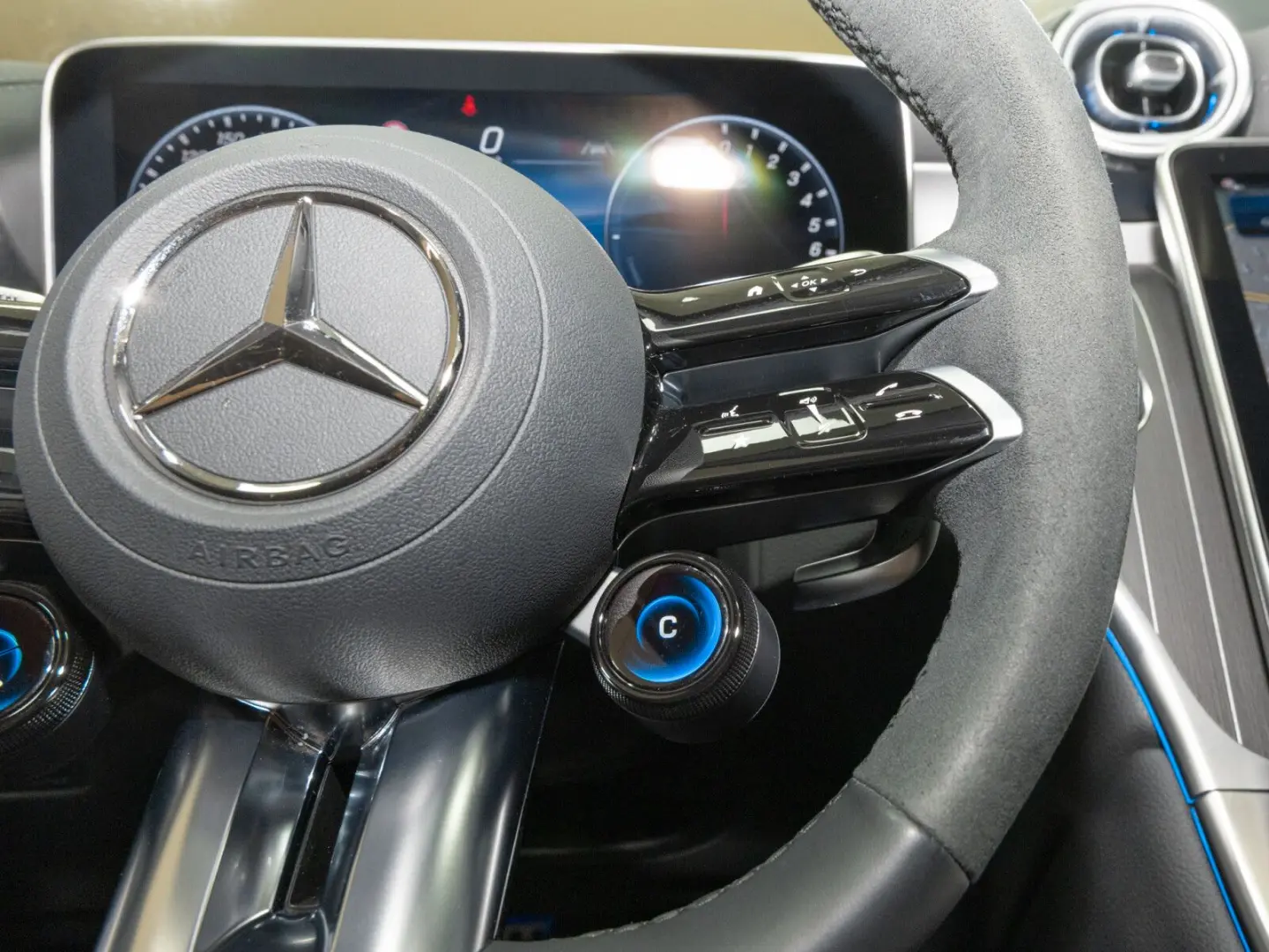 AMG GLC 63S E Performance Coupé DIG.LIGHT Pano