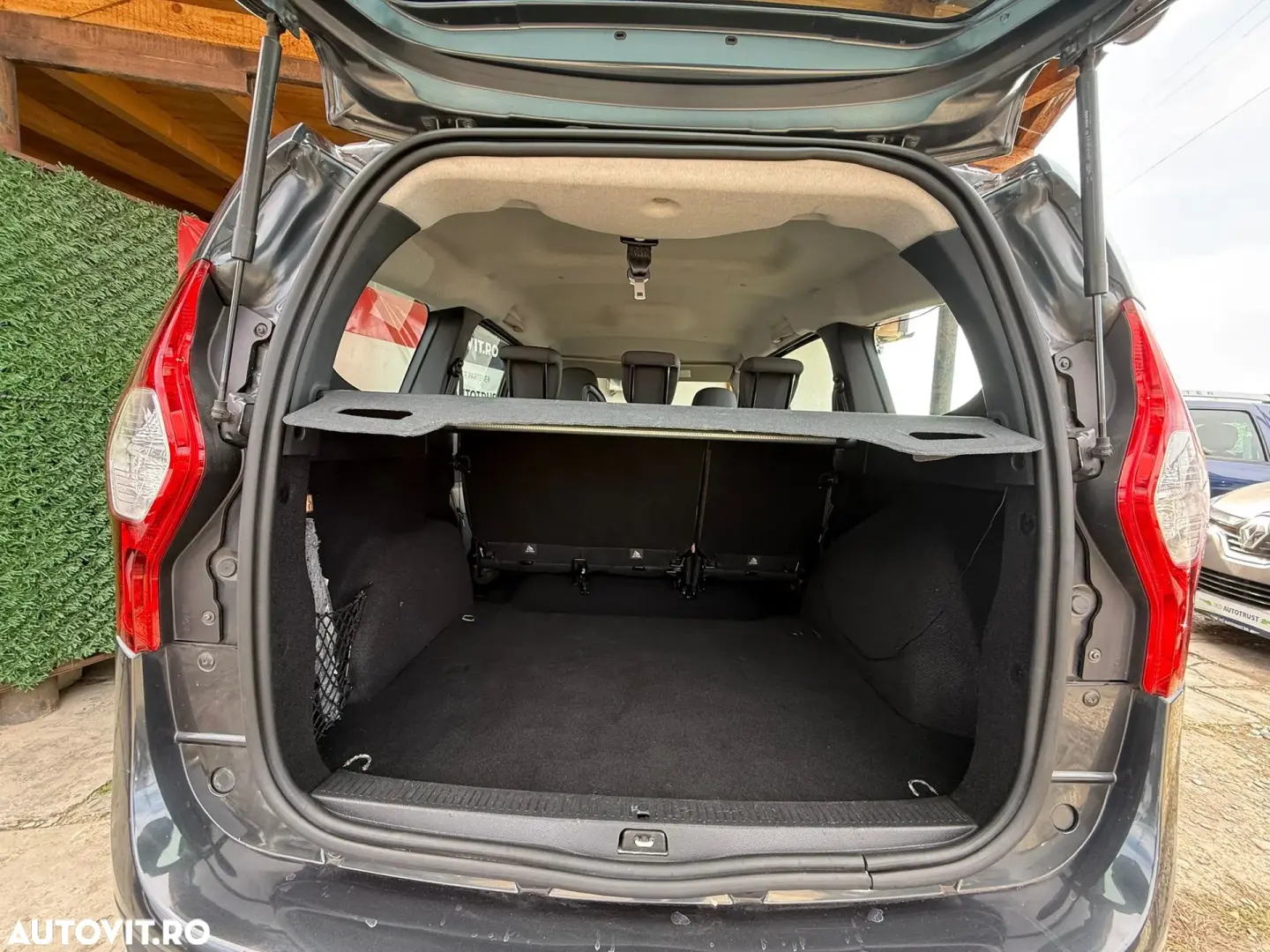 Dacia Lodgy 1.5 dCi 90 CP Laureate
