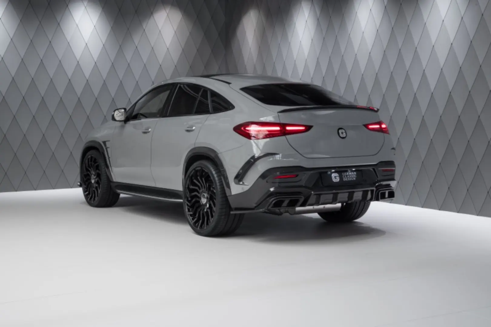GLE 63 AMG COUPE 2024 GCD 820 GREY BEIGE CARBON
