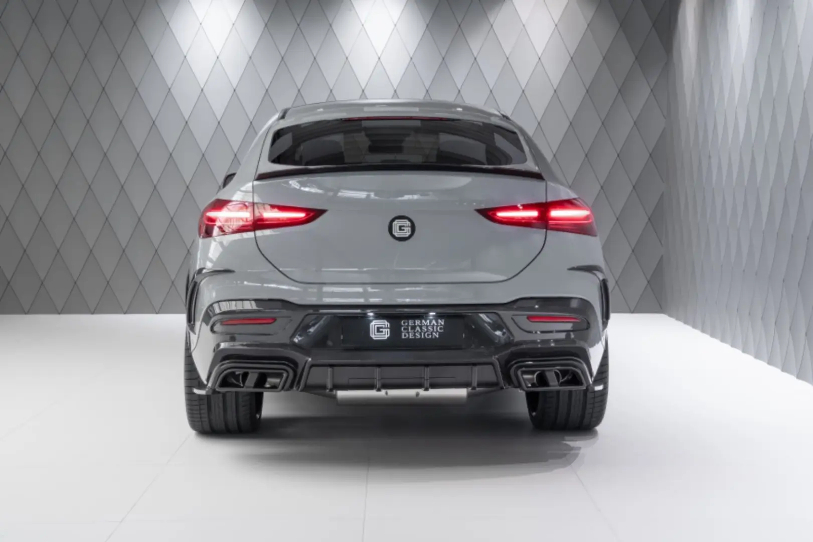 GLE 63 AMG COUPE 2024 GCD 820 GREY BEIGE CARBON