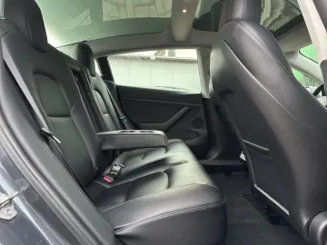 TESLA Model 3 Long-Range Dual AWD