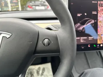 TESLA Model 3 Long-Range Dual AWD