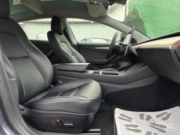 TESLA Model 3 Long-Range Dual AWD