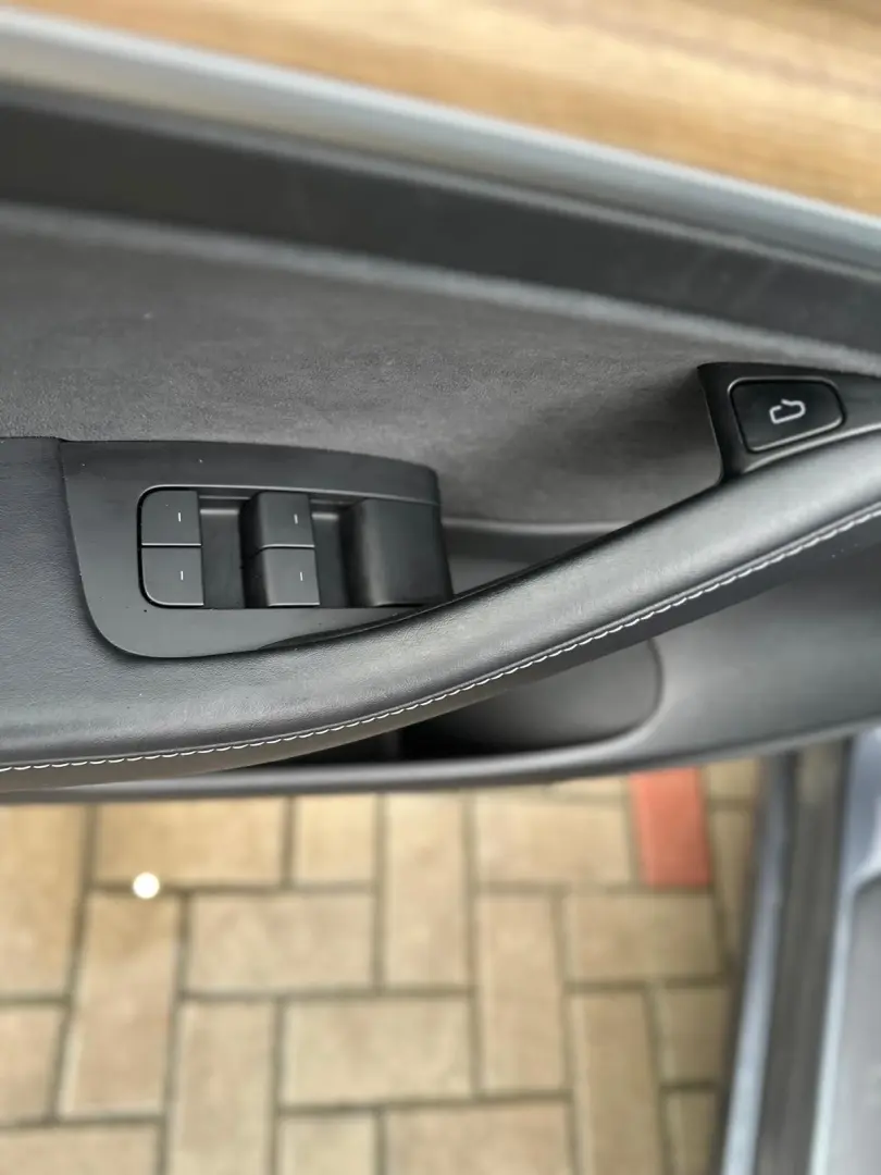 TESLA Model 3 Long-Range Dual AWD