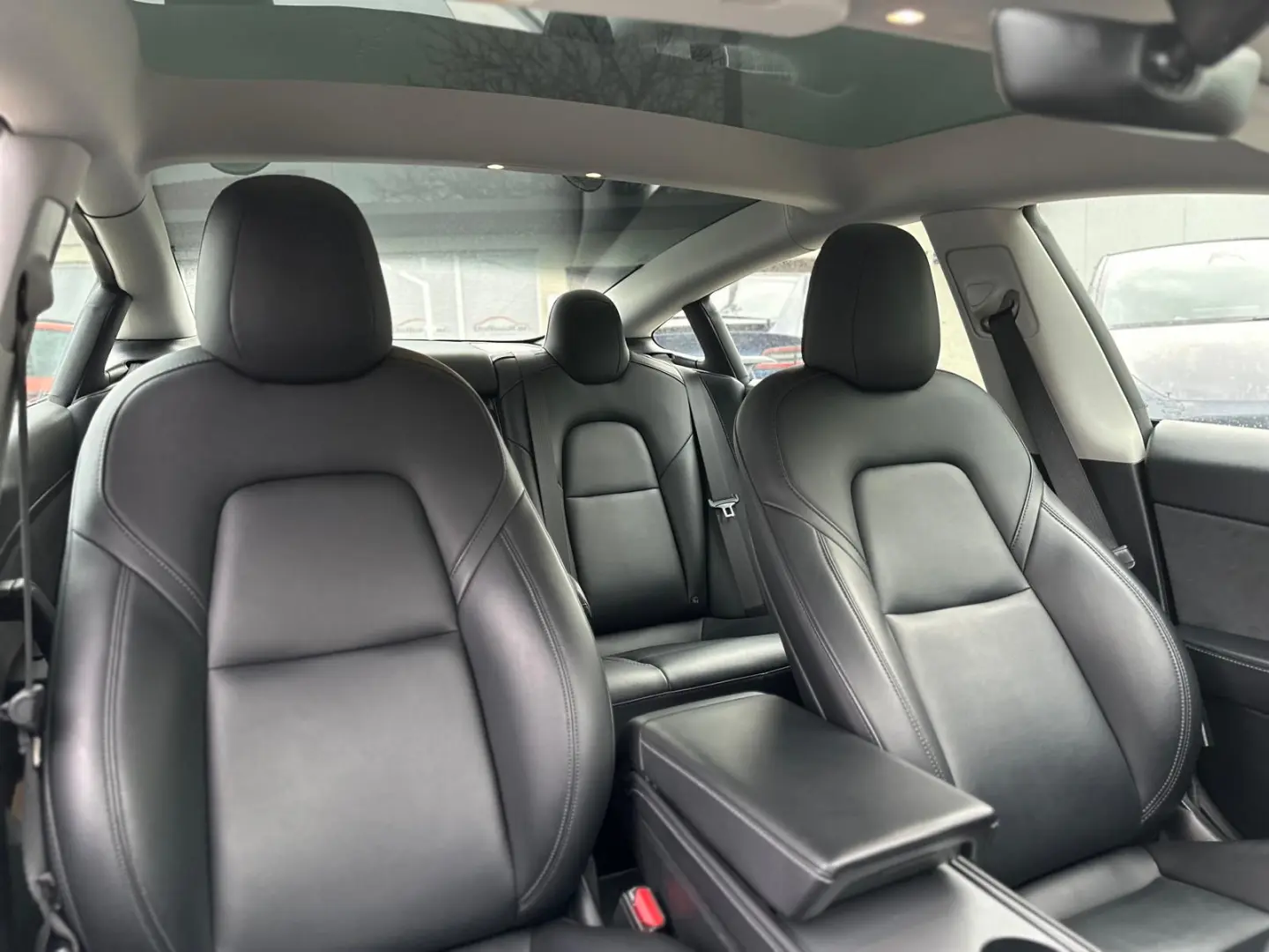 TESLA Model 3 Long-Range Dual AWD