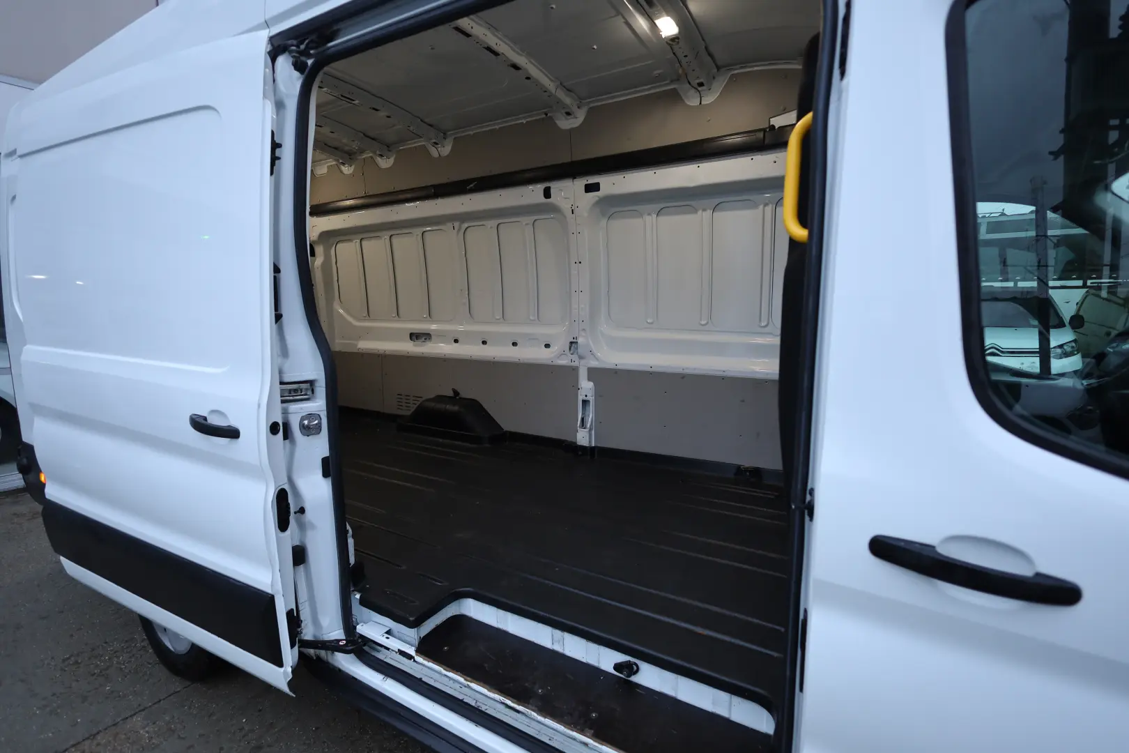 Ford Transit L4H3 2.0D 130CP