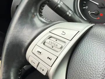 Nissan Qashqai 1.5 DCI N-Connecta