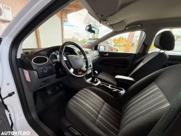 Ford Focus 1.4 16V Trend