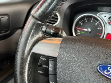 Ford Focus 1.4 16V Trend