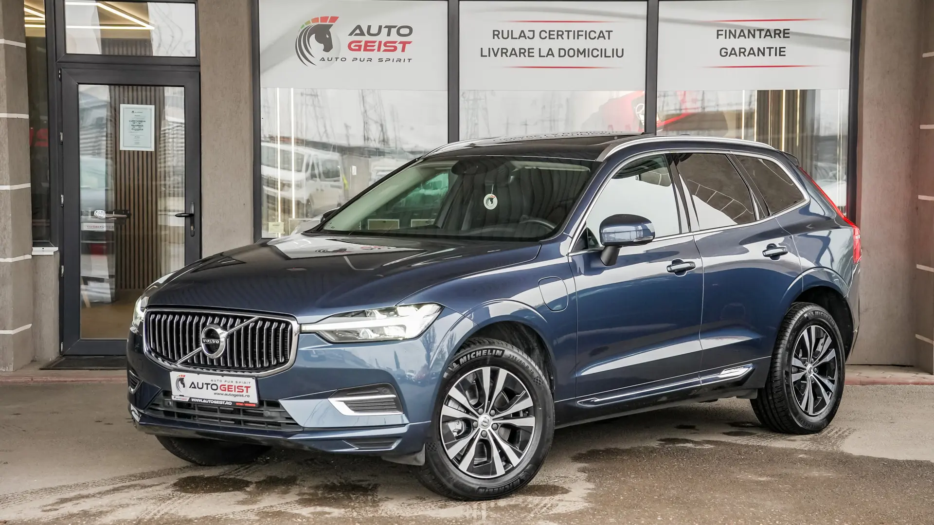 VOLVO XC60 T6 PLUG-IN AWD