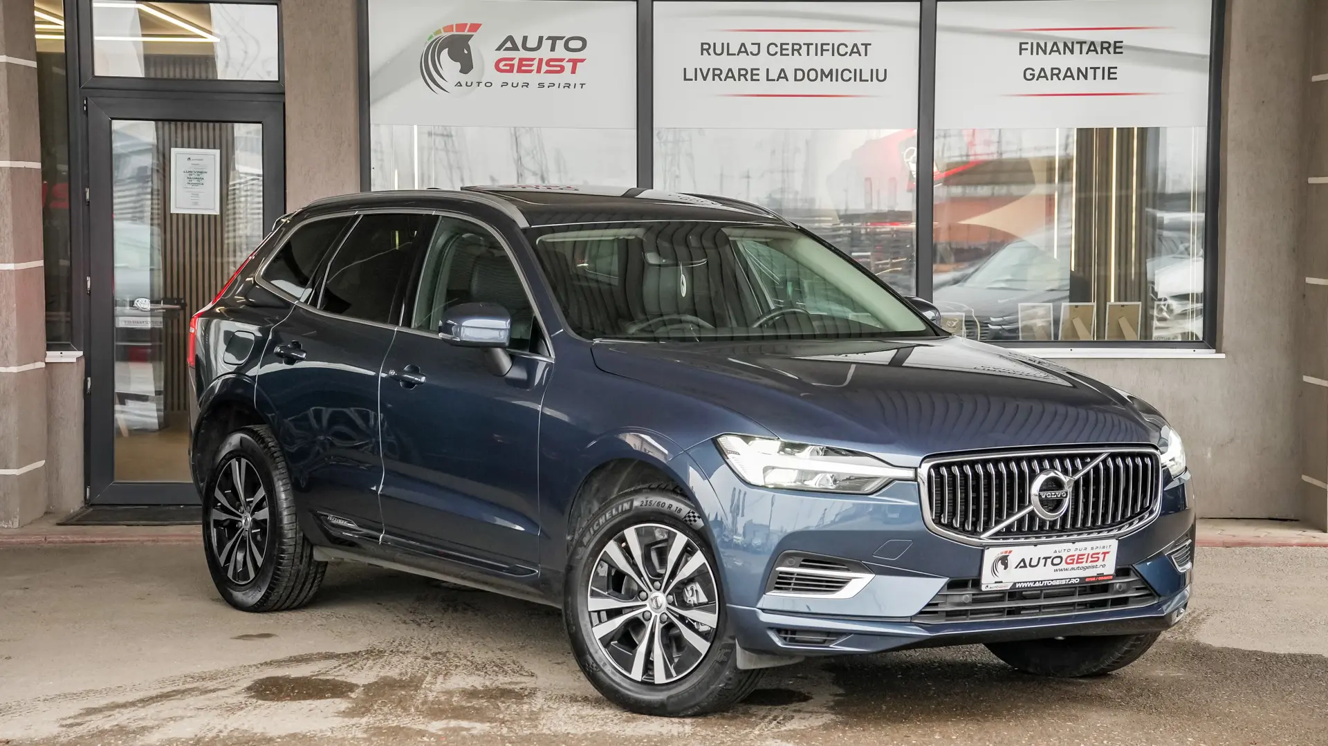 VOLVO XC60 T6 PLUG-IN AWD