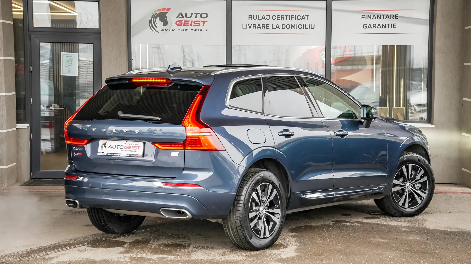 VOLVO XC60 T6 PLUG-IN AWD