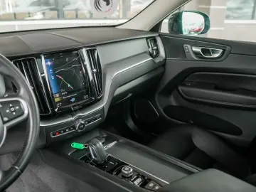 VOLVO XC60 T6 PLUG-IN AWD