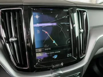 VOLVO XC60 T6 PLUG-IN AWD