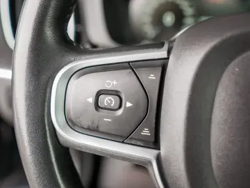 VOLVO XC60 T6 PLUG-IN AWD