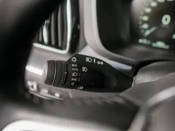 VOLVO XC60 T6 PLUG-IN AWD