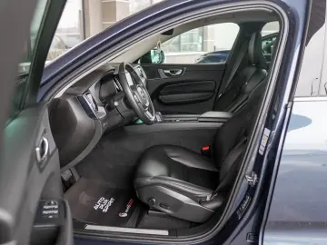 VOLVO XC60 T6 PLUG-IN AWD