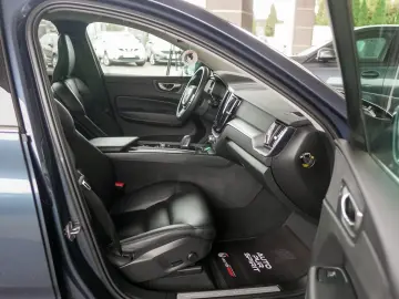 VOLVO XC60 T6 PLUG-IN AWD