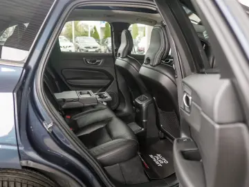 VOLVO XC60 T6 PLUG-IN AWD