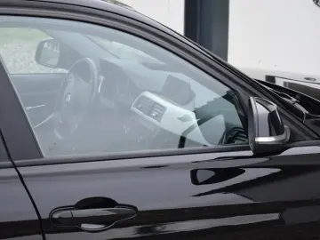 BMW F30 Seria 3 318D Sedan