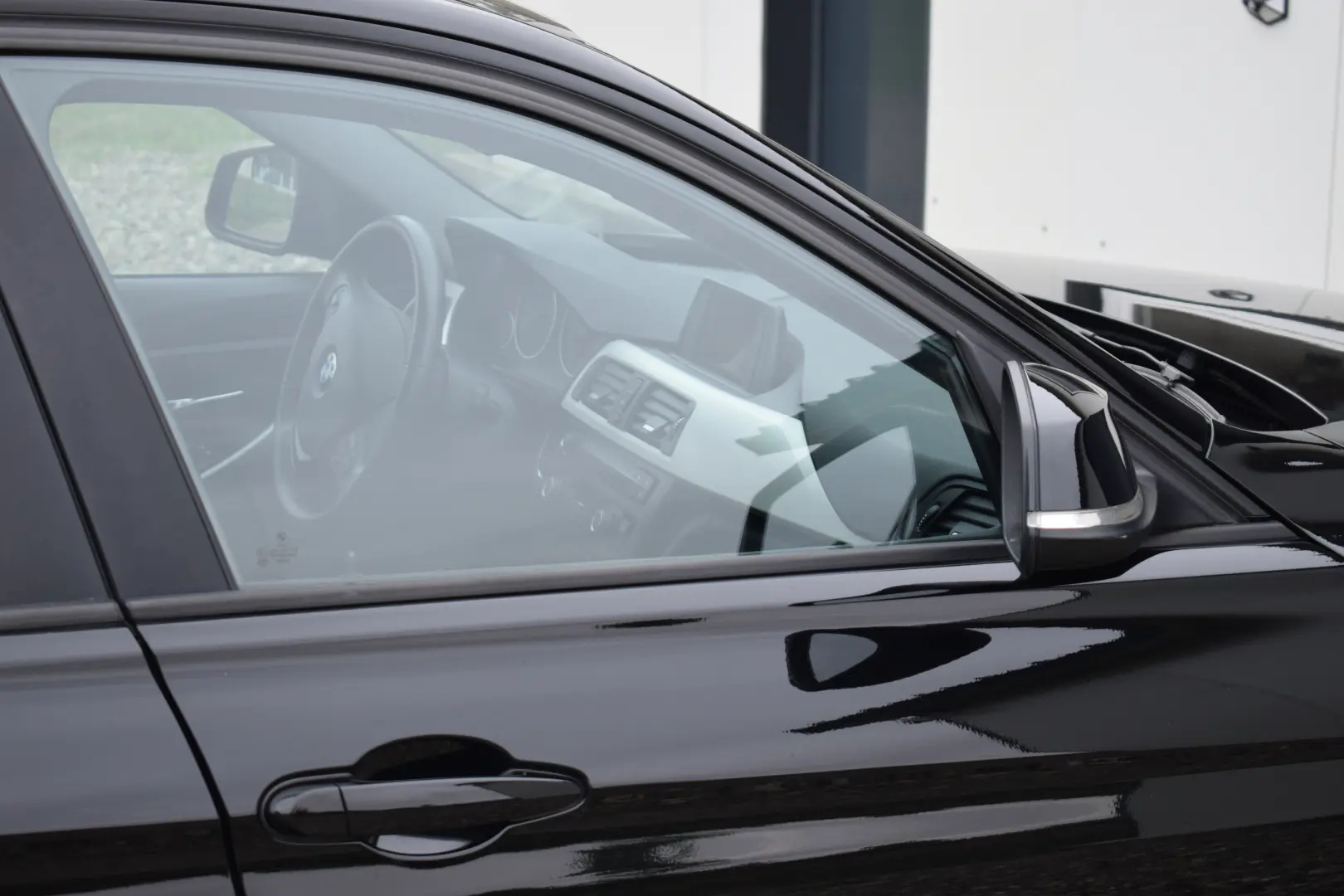 BMW F30 Seria 3 318D Sedan