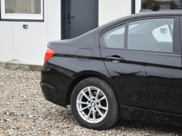 BMW F30 Seria 3 318D Sedan
