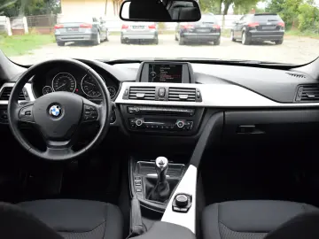 BMW F30 Seria 3 318D Sedan