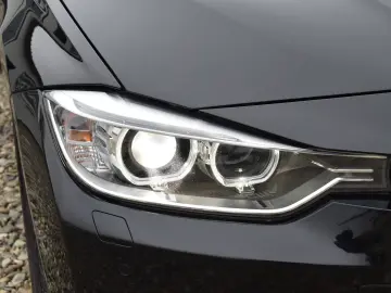 BMW F30 Seria 3 318D Sedan