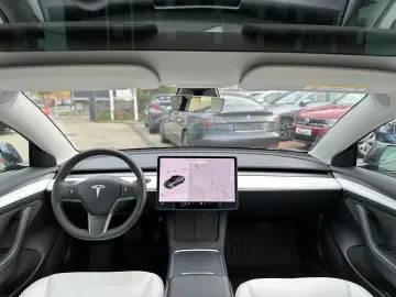 Tesla Model 3 Long Range AWD Dual Motor