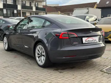 Tesla Model 3 Long Range AWD Dual Motor