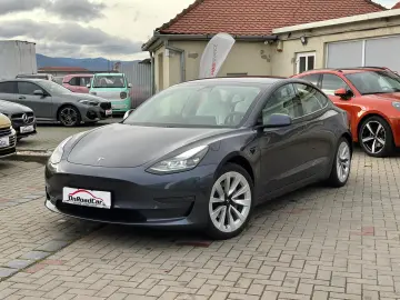 Tesla Model 3 Long Range AWD Dual Motor