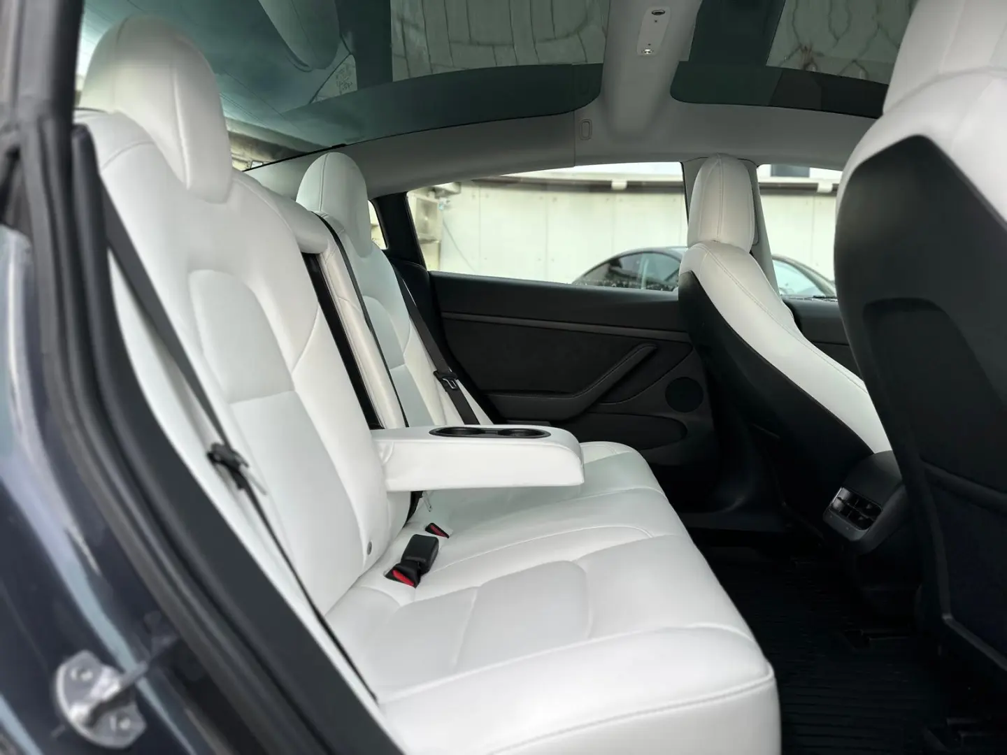 Tesla Model 3 Long Range AWD Dual Motor