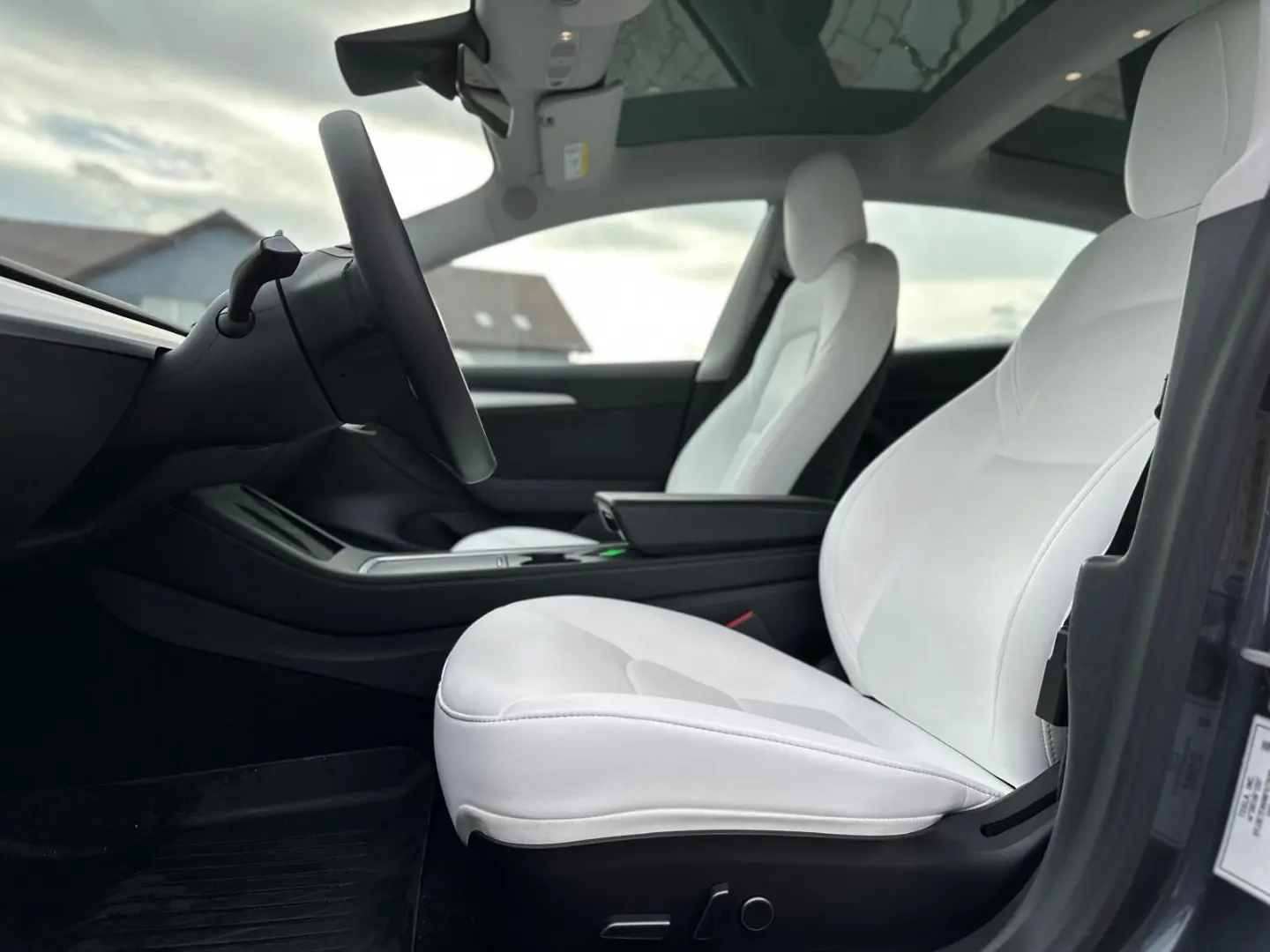 Tesla Model 3 Long Range AWD Dual Motor