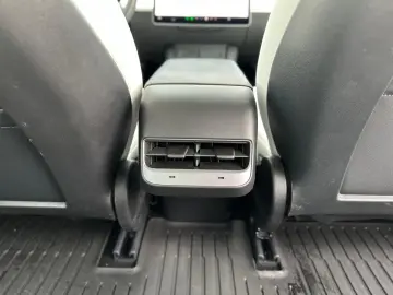 Tesla Model 3 Long Range AWD Dual Motor