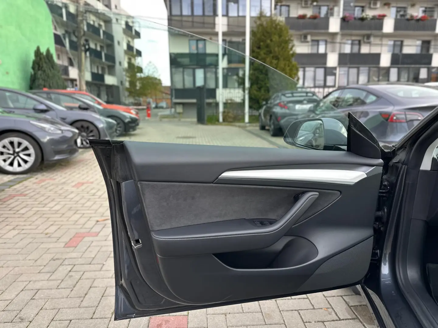 Tesla Model 3 Long Range AWD Dual Motor