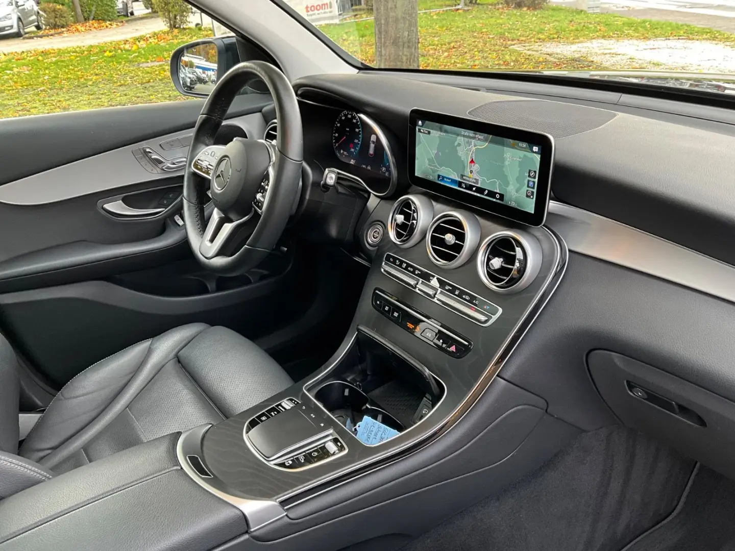 GLC 300e 4Matic Panoramadach 1.Hand